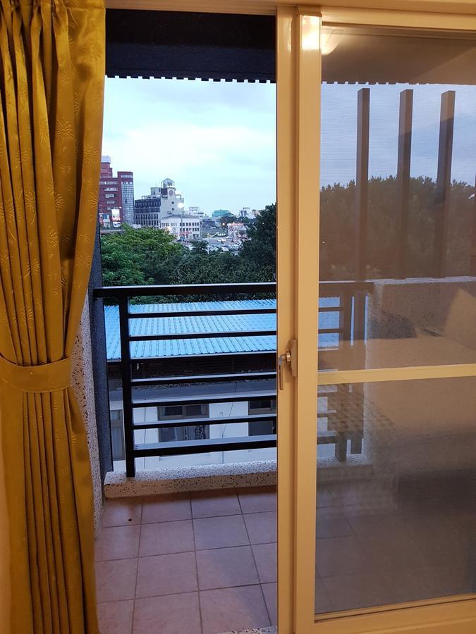 夜市电梯民宿-尤大厨的家 花莲市 外观 照片